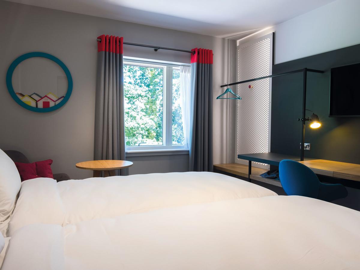 Lodge At Solent Fareham Extérieur photo