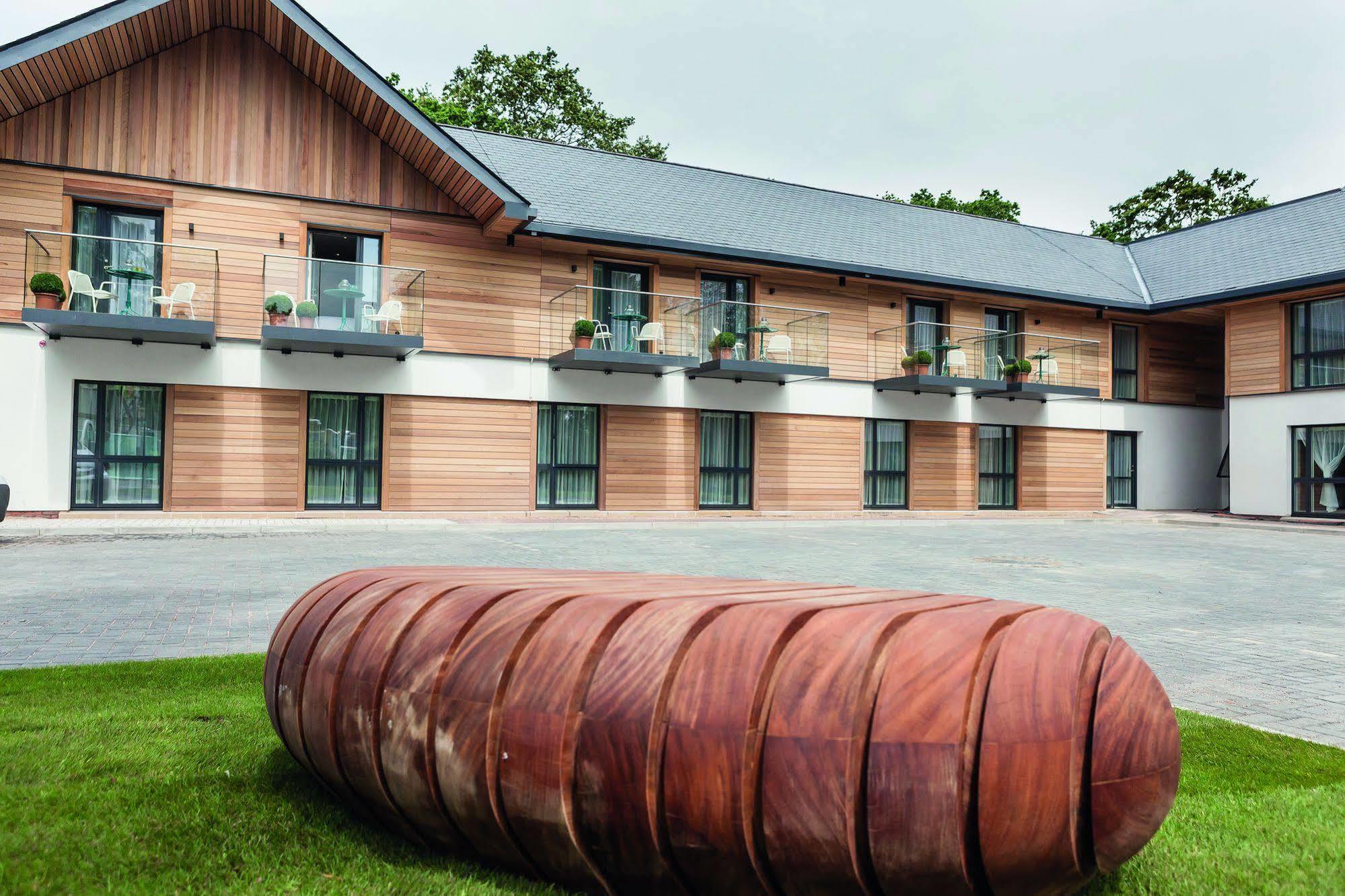 Lodge At Solent Fareham Extérieur photo