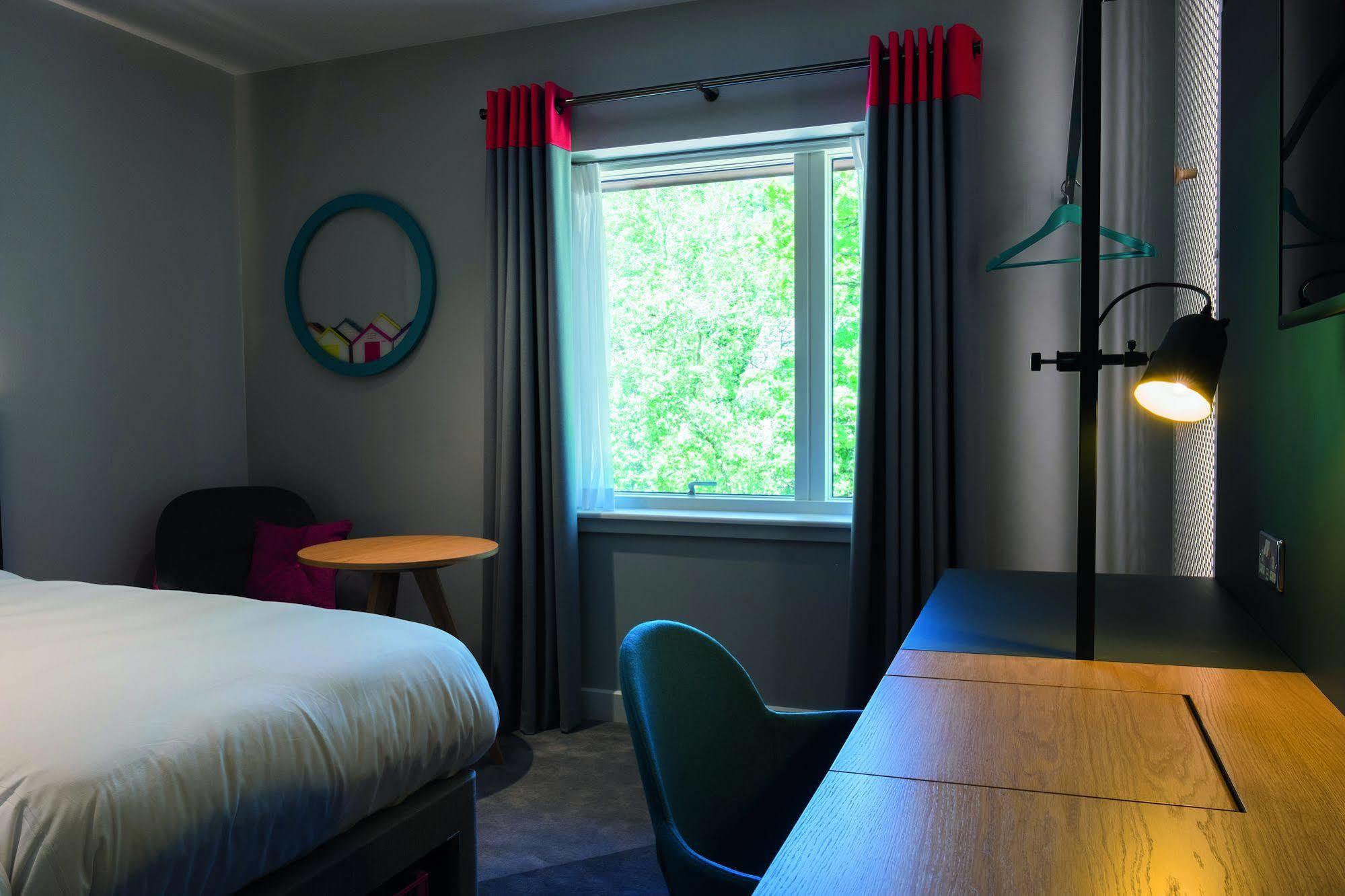 Lodge At Solent Fareham Extérieur photo